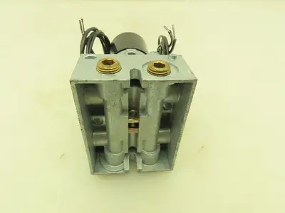 Honeywell Skinner MBD009 Solenoid Valve 4-Way Assembly NO 24VDC 150 PSI MBD005