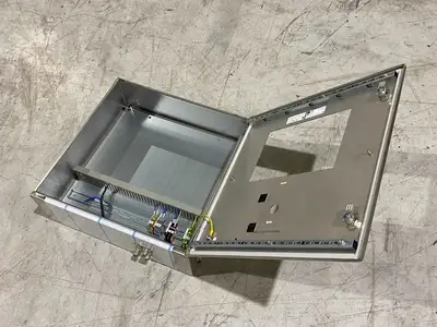New | in-Stock RITTAL KEL 9405.600 STAINLESS STEEL ENCLOSURE 600X600X210MM Electrical Boxes | Maverick Industrial Sales #1119760