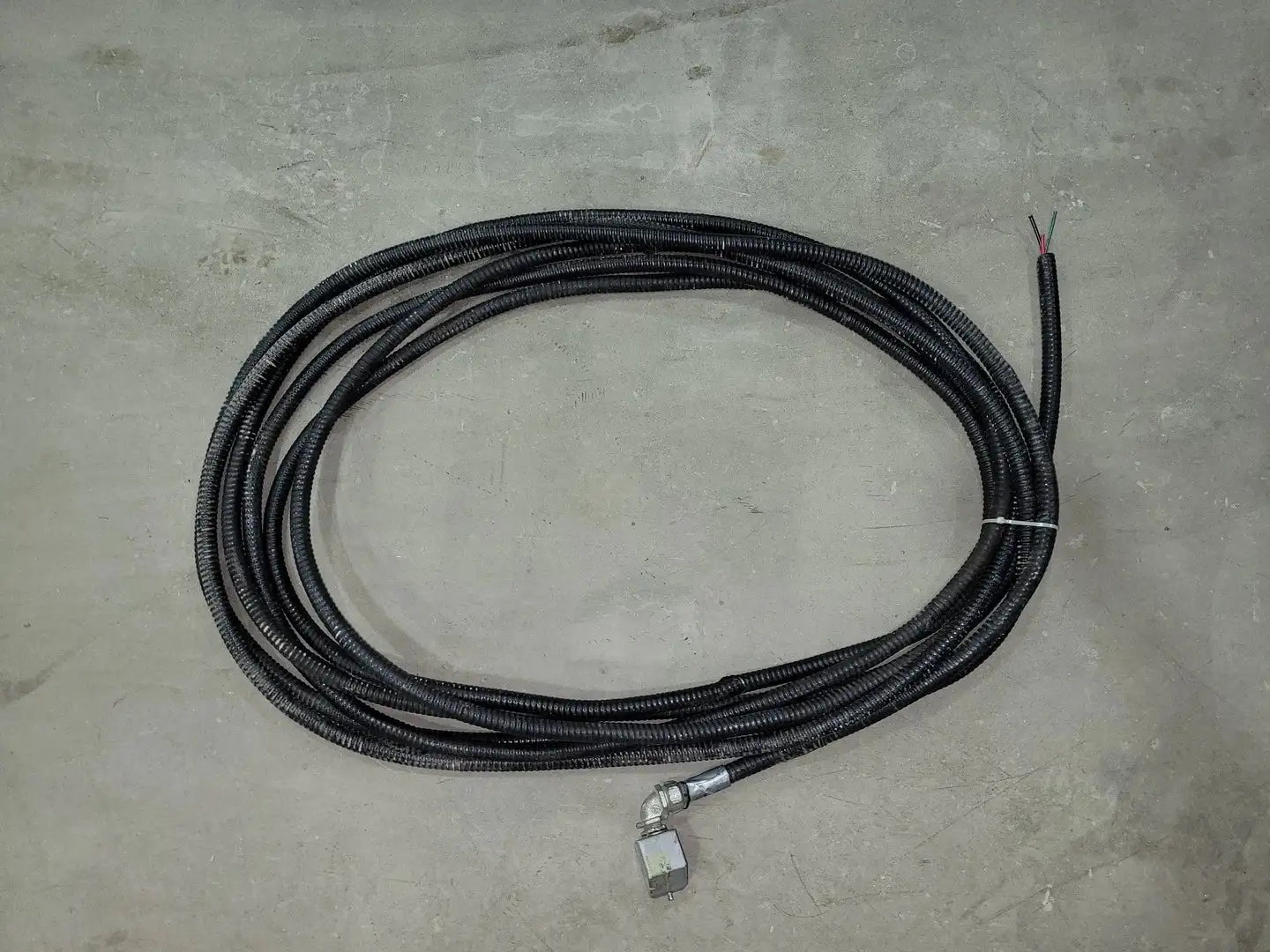 50 ft Armoured Cable w/ 6 Pin JB ON