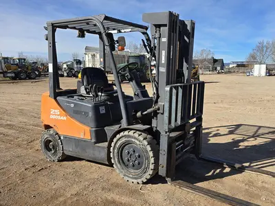 USED 2012 DOOSAN D25S-5