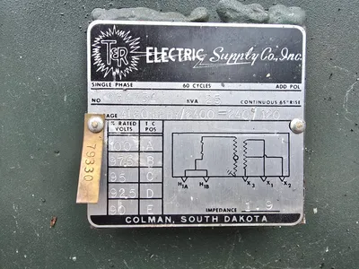 25 KVA Single Phase T&R Pad Mount Transformer 4160 GRDY 2400 to 240 120 IMP 1.9
