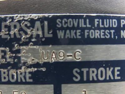 Used UNIVERSAL _UNKNOWN_ Pneumatic Cylinders | Arrow Industrial #633526