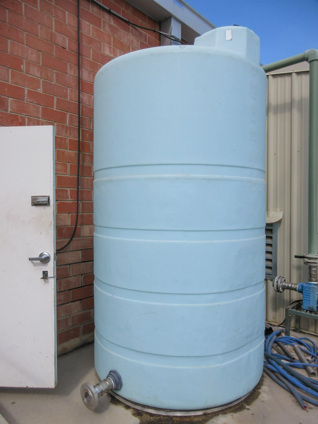 Poly Tank Vertical