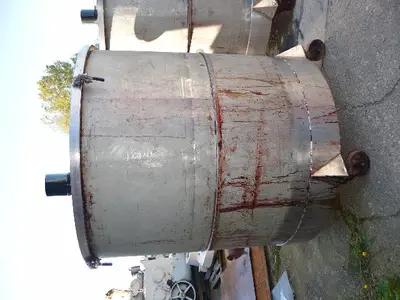1,750L S/S Enclosed Trolley Tanks