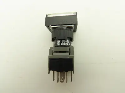 Fuji Electric Illuminated Pushbutton Switch White Momentary 15mm 250V Lot of 3