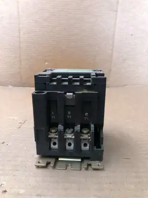 Square D SB0-2 NEMA Size 0 Contactor AC-3 3PH 50/60Hz 5.5/7.5/10/13.5HP