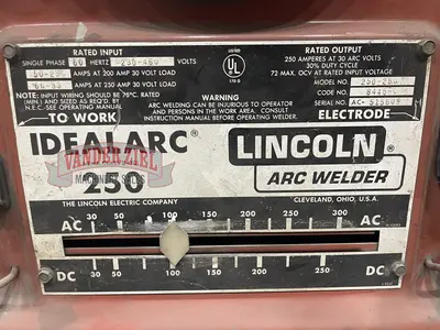 Lincoln Idealarc 250 Welder