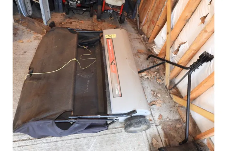 Used _UNKNOWN_ _UNKNOWN_ Mechanical Sweepers Ohio US | Thompson Auctioneers #1515996