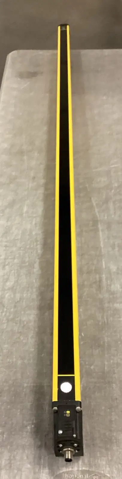 Allen-Bradley 440L-T4KL1440YD /A Rev A Guardshield Safety Light Curtains 5C-9