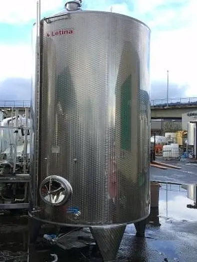 New Stock Letina 2747 Gallon Closed Top Storage Tanks