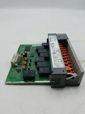 USED ALLEN BRADLEY 1746-OX8