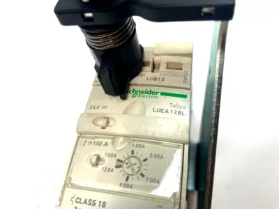 Used SCHNEIDER ELECTRIC MOTOR STARTER CONTROL UNIT, BASE, HANDLE Starters Michigan US | Maverick Industrial Sales #1091858