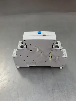 Allen Bradley 3RV1921-1M Auxiliary Contact Block, Side Mounted. 4C-44