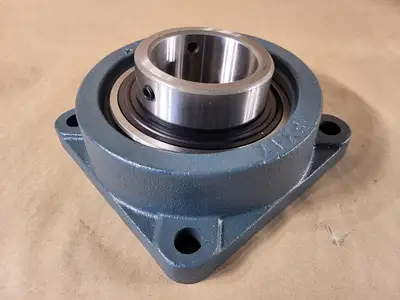 NEW AMI BEARING UCFX17