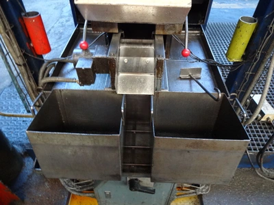 USED 1990 SHIMAZU 3-F