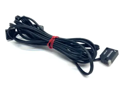 USED KEYENCE MINIATURE SMALL SPOT RETRO REFLECTIVE LASER SENSOR