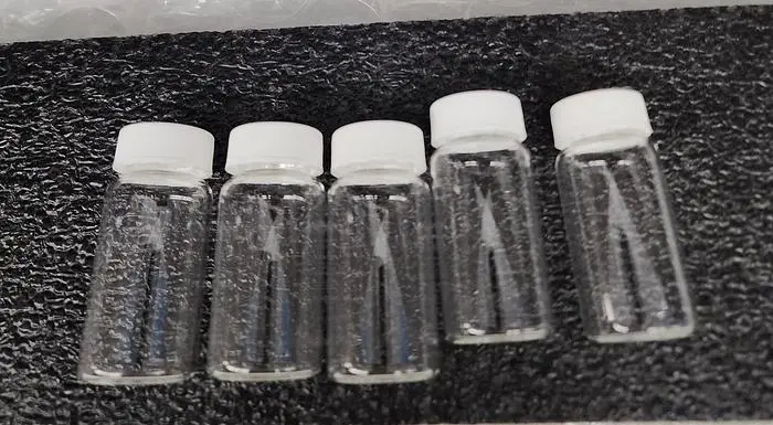 GLASS SPECIMEN CONTAINERS