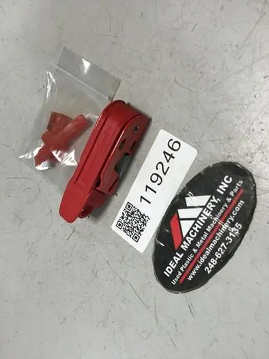 NEW MASTER LOCK 493B GRIP TIGHT