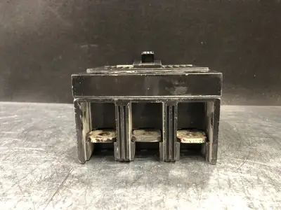 Used SCHNEIDER ELECTRIC CQD32150 Switchgears British Columbia CA | Lenmark #244050
