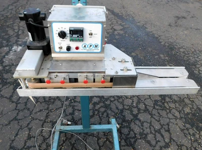 USED APM BAG SEALER VBS-78