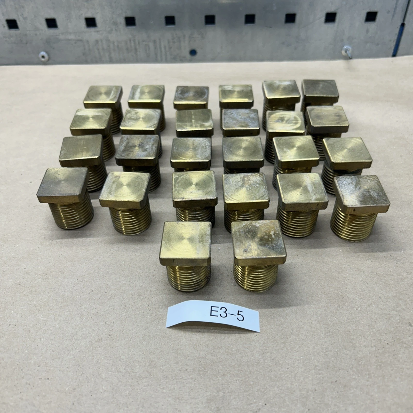(26) BRASS Threaded NPT PIPE PLUG, 1 Inch SQUARE HEAD, NNB Fast Shipping 🇺🇸