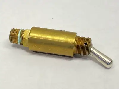 Used CLIPPARD PNEUMATIC TOGGLE VALVE 2-WAY Valves/Fittings | Maverick Industrial Sales #1100135