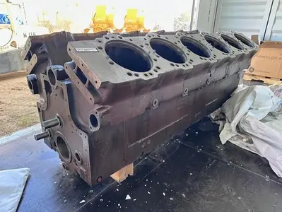 USED WAUKESHA L7042