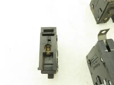Westinghouse CA-UL Circuit Breaker 20A 1 Pole 120/240V BA Series Lot of 24