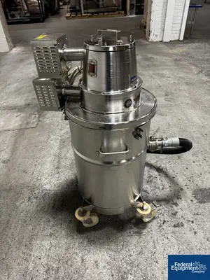 USED Nilfisk Nilfisk Vacuum