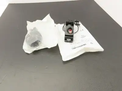 Sick ZL3-P1400S08P03 DEMATIC K0407-78AAC Photoelectric Sensor 10-30VDC Lot of 2