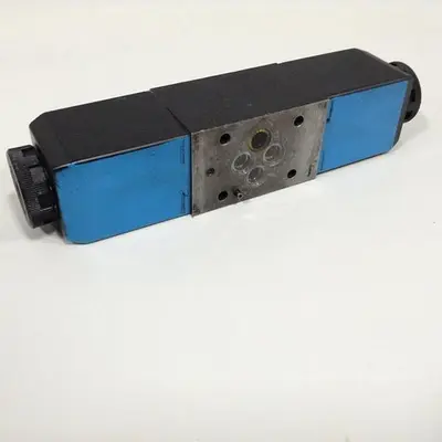 USED VICKERS DG4V32CMUH760