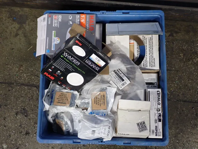 Used HALO, NUTONE, RAB _UNKNOWN_ Lighting Ohio US | HGR 24 #785479