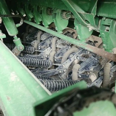 JOHN DEERE 455 Grain Drill | Iron Listing (19)