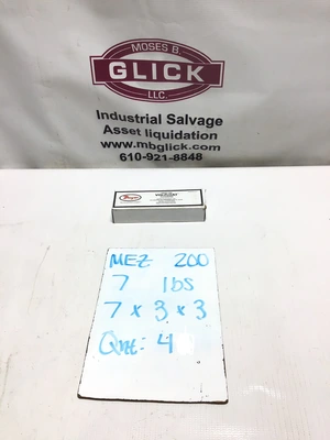 Dwyer VFB-51-EC Visi-Float Variable Area Flowmeter 5-20 SCFH Air