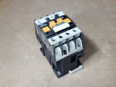 NEW TELEMECANIQUE CA2DN22G6