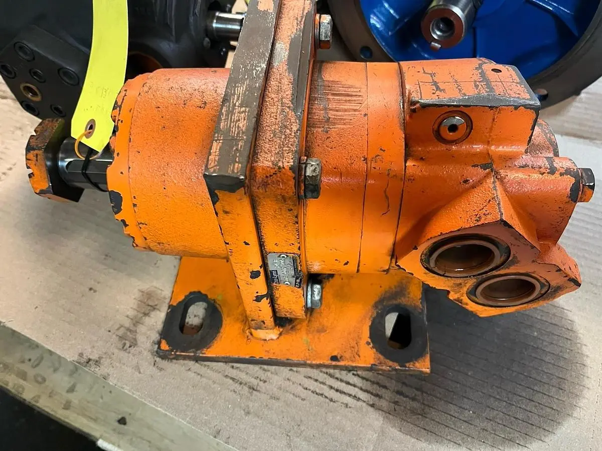 USED CHAR-LYNN 113-1072-005