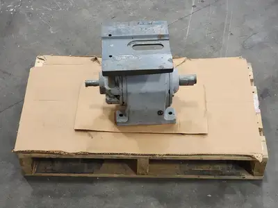 Used SEW-EURODRIVE R62P Gearboxes British Columbia CA | Lenmark #268382