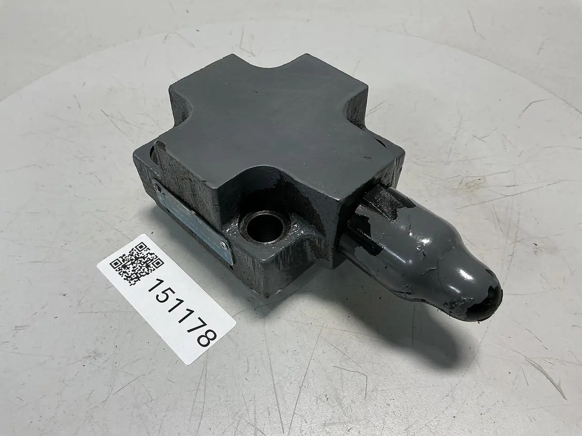 USED VICKERS CVCS-25-C-S2-W-245-10-AP10