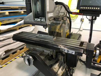 USED 1989 YCM 40 KNEE MILL