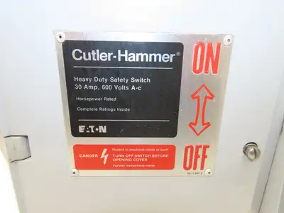 Eaton Cutler Hammer DH361FCK Fusible Disconnect Switch Non-Metallic 30A 600V 3P