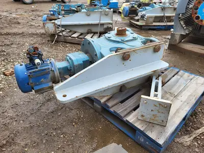 USED SEW-EURODRIVE KA127R77AM182-KS
