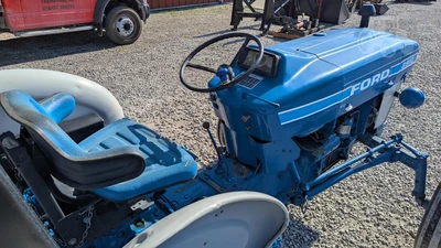 USED 1985 FORD 2910