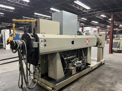 4.5" Diamond America Extruder, 32:1 L/D, 200 HP