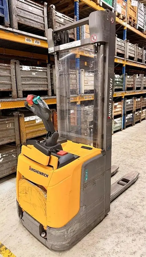 Used 2018 JUNGHEINRICH ERC 214 Stackers CZ | Amaron s.r.o. #1147048
