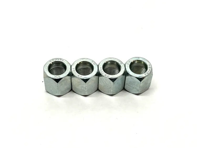 Used PARKER TRIPLE-LOK _UNKNOWN_ Nuts & Screws | Maverick Industrial Sales #1121258