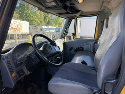 Used 2006 INTERNATIONAL 4300SBA4X2 Box trucks Ohio US | Miedema Asset Management Group #1578116