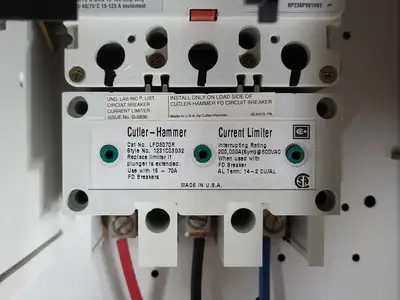 Used EATON CUTLER-HAMMER HFD3015 Switchgears British Columbia CA | Lenmark #239889