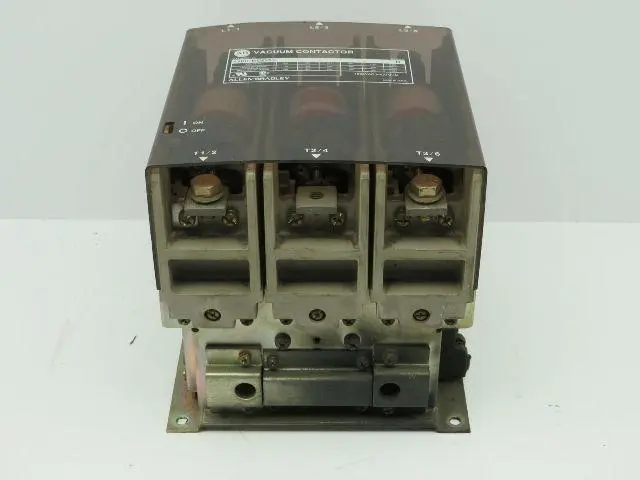 Allen Bradley 1100-BOD93/B Vacuum Contactor 1500VAC 200HP 3 Pole Series B