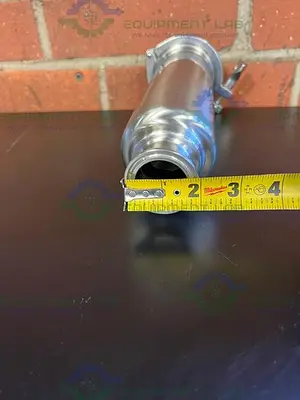 USED GLACIER TANKS STAINLESS STEEL INLINE FILTER HOUSING W/ 1.5" SANITARY FITTING
