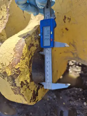 USED KOMATSU 561-22-62713